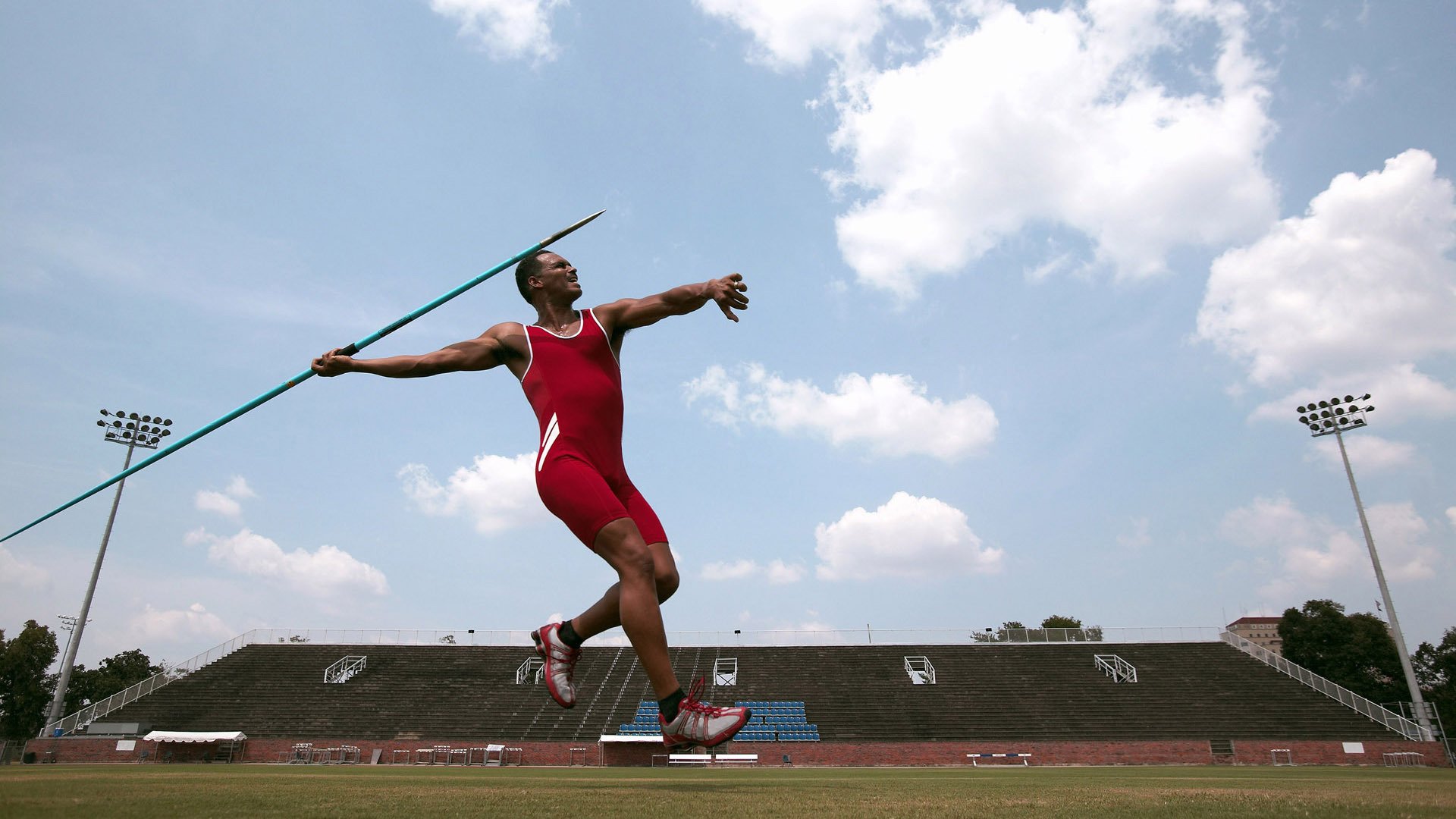 “胡利安·门德斯的全能表现，成就阿根廷美洲狮队未来核心”