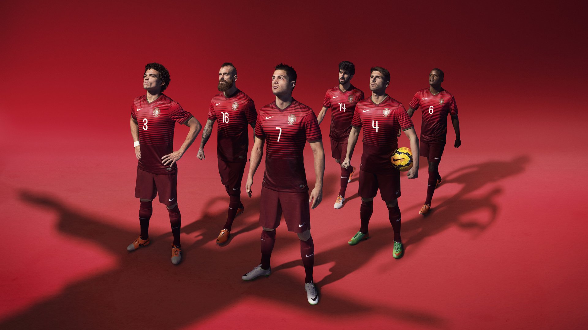 终场“绝杀”点燃欧洲夜空,创造经典瞬间